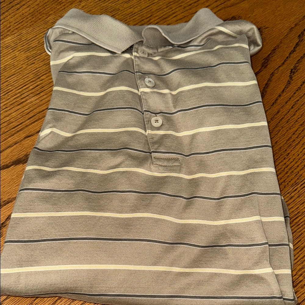 Donald J Trump polo